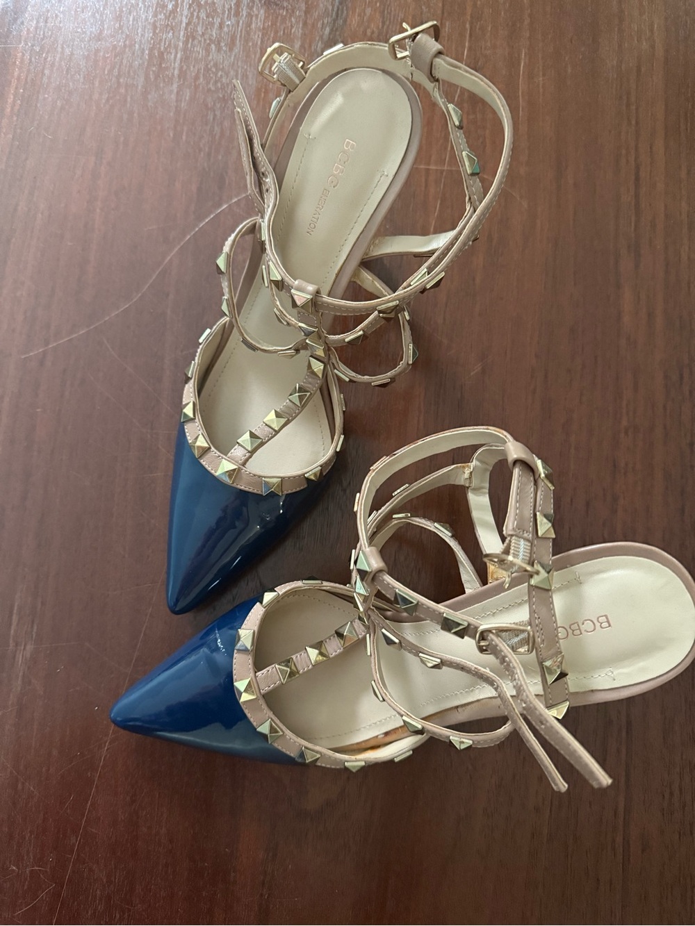 BCBGeneration Navy Patent Studded T-Strap Pointed Toe Pumps Size 8.5